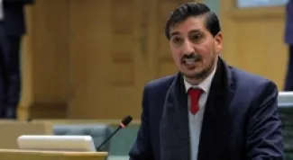 القطاونة يعود للمجلس النواب ويعتذر للأردنيين