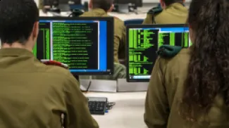 قائد وحدة 8200 السابق: حماس كبرشلونة وتلقينا منها هزيمة 15-0 في 7 من أكتوبر