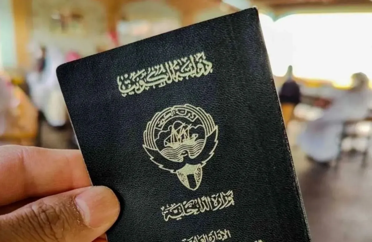 سفير مصر في الكويت يكشف مفاجأة عن المواطنين المسحوبة جنسياتهم