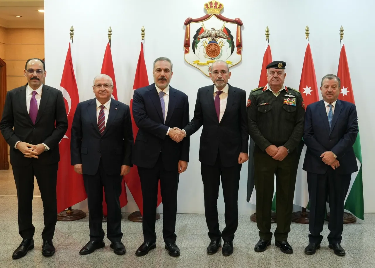 مباحثات أردنيةتركية قبيل اجتماع سوريا ودول الجوار في عمان