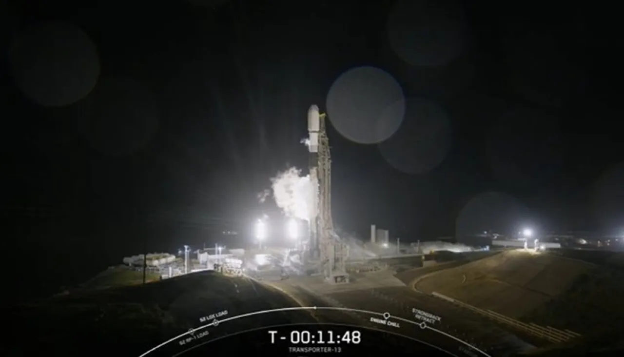 نجاح إطلاق القمر الراداري الإماراتي اتحاد سات إلى الفضاء