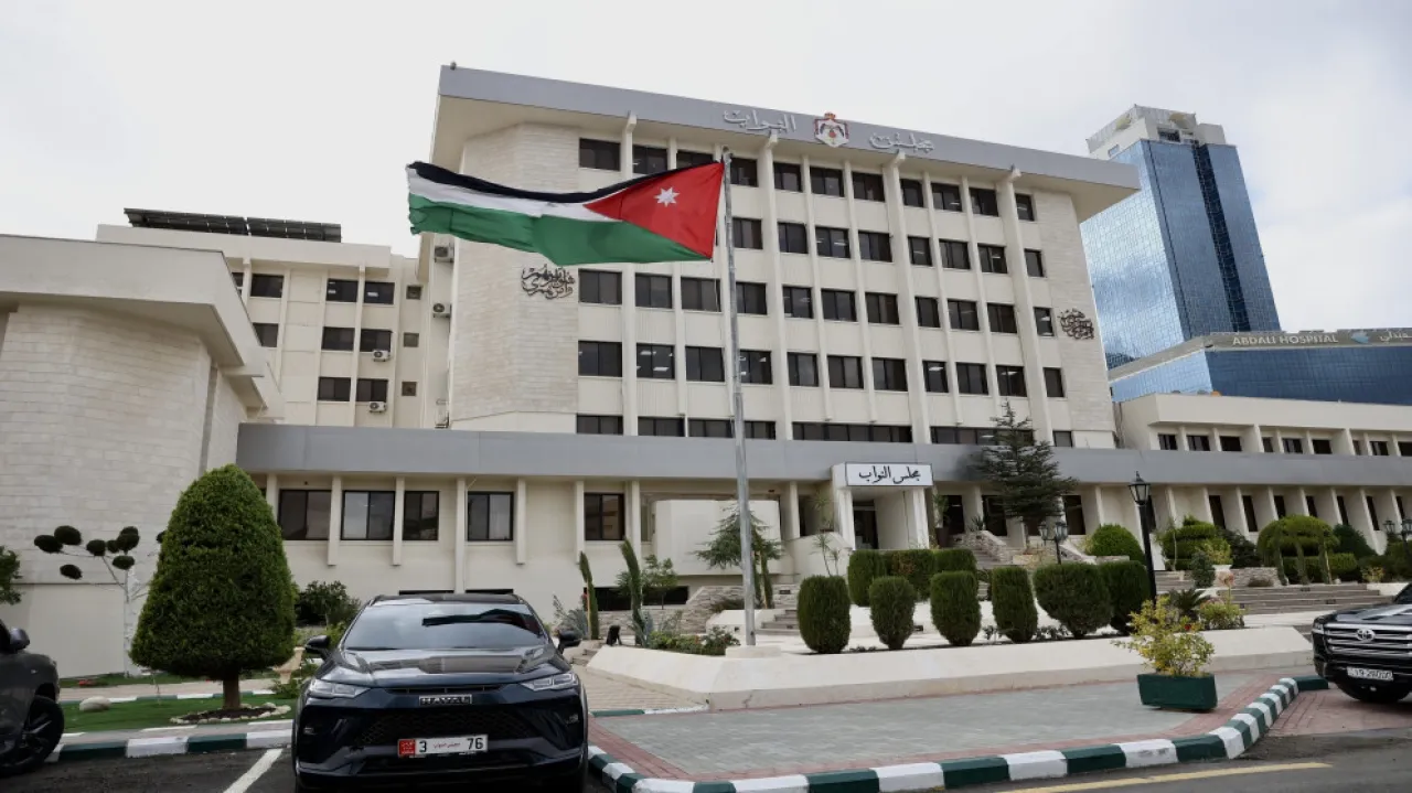 لـجان نيابية تناقش اليوم مشاريع قوانين وقضايا عدة