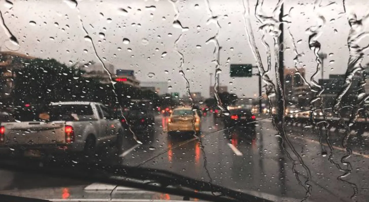 تحذير من الأرصاد انعدام الرؤية الأفقية بسبب العواصف الغبارية