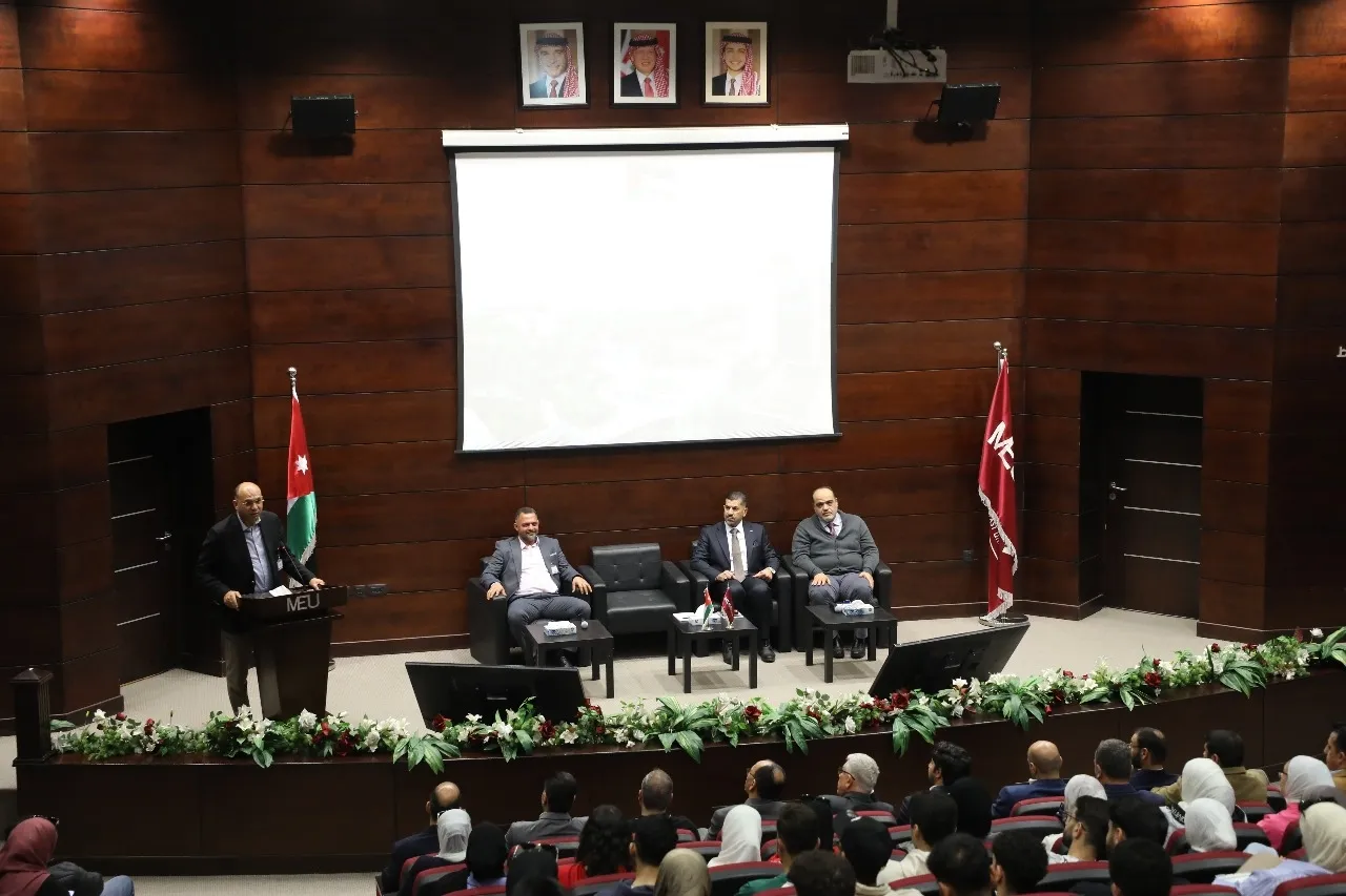 طلبة تكنولوجيا المعلومات في الشرق الأوسط يستكشفون مسارهم الأكاديمي في لقاء تعريفي موسّع