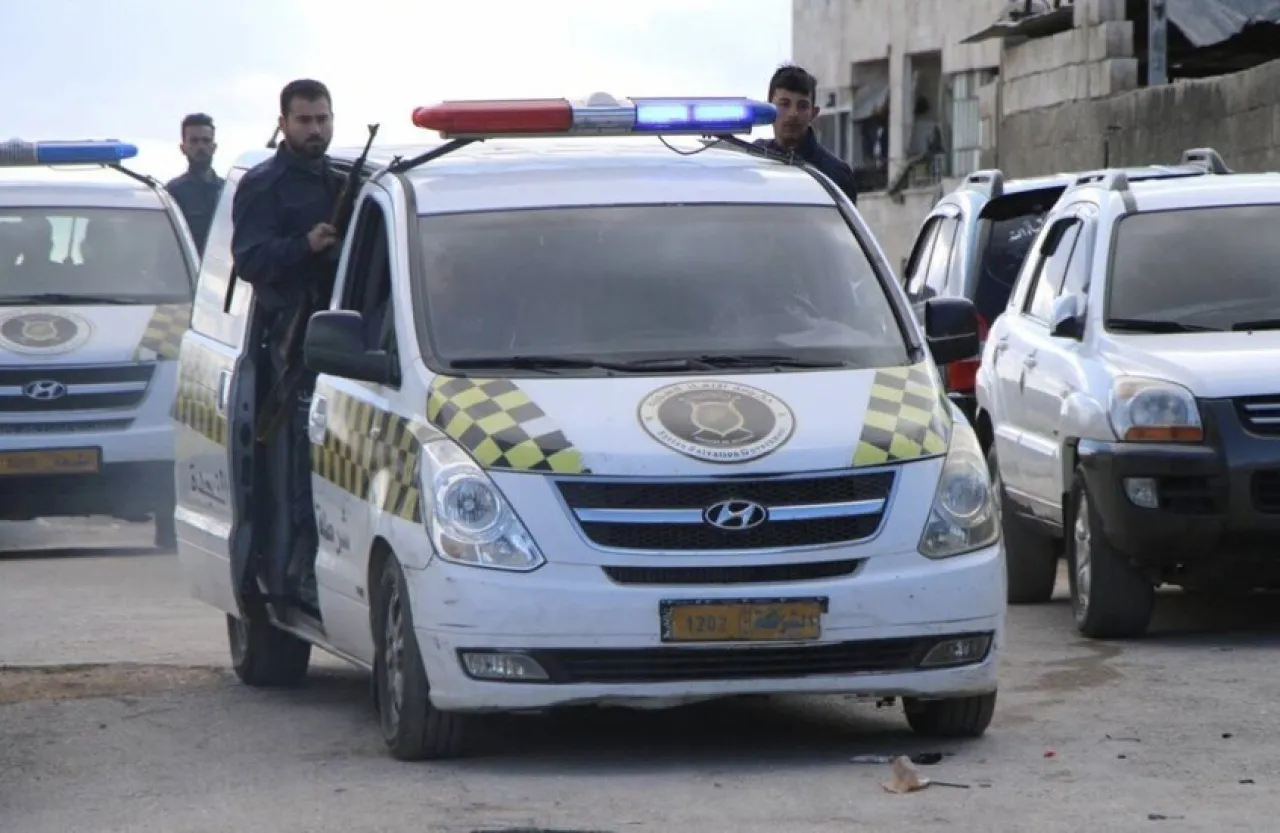 الداخلية السورية تعلن القبض على قائد عسكري كبير من عهد الأسد