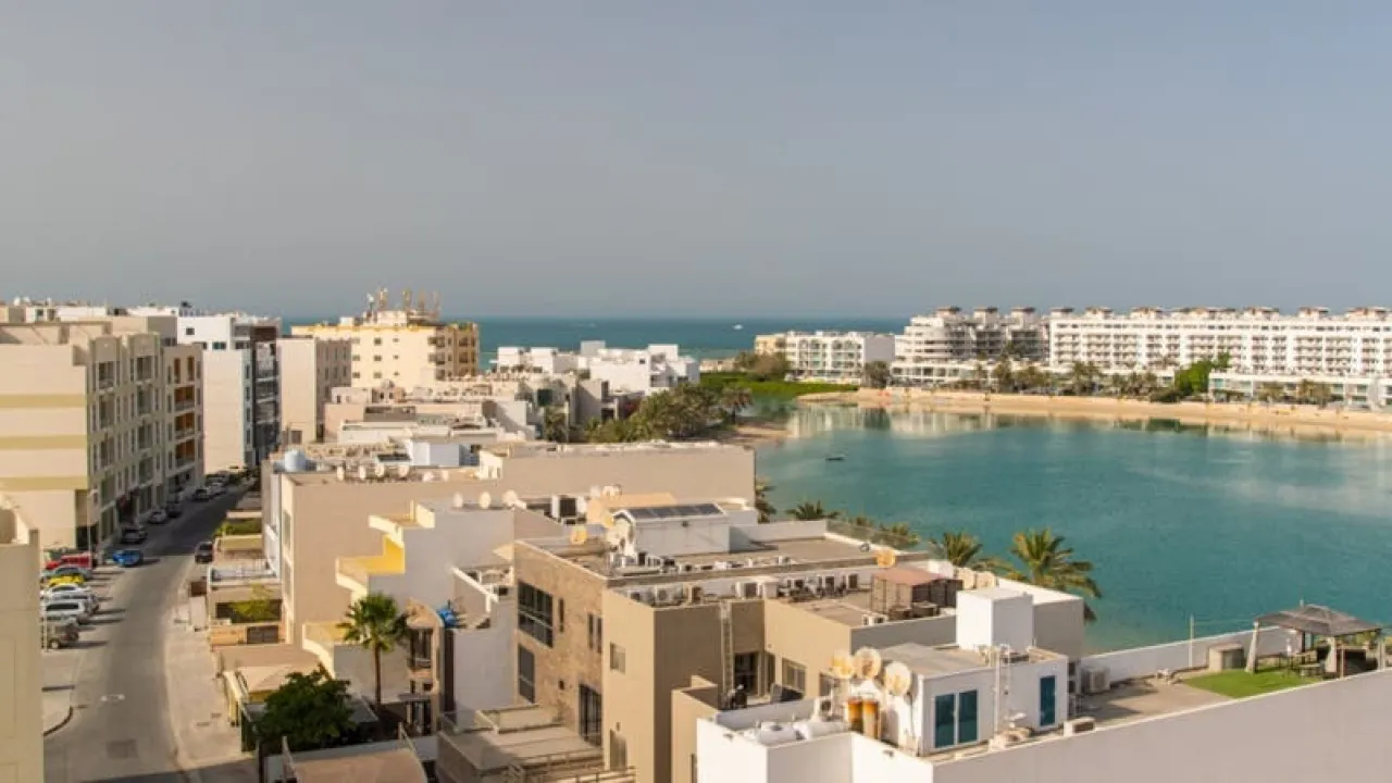 البحرين تنشئ لجنة لاستثمار الأراضي الحكومية