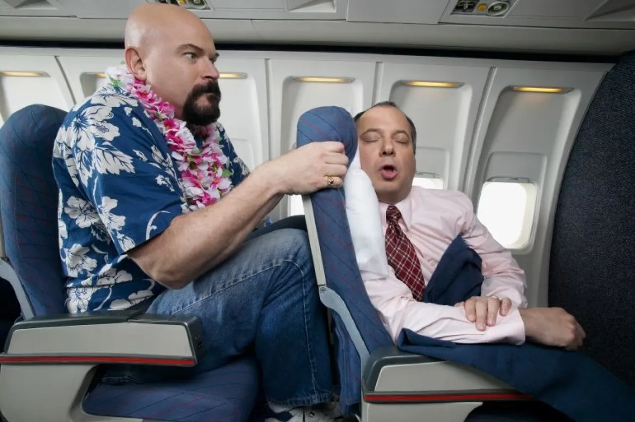 على وشك السفر في الأعياد دليلك لاختيار المقعد المثالي من الطائرة إلى القطار