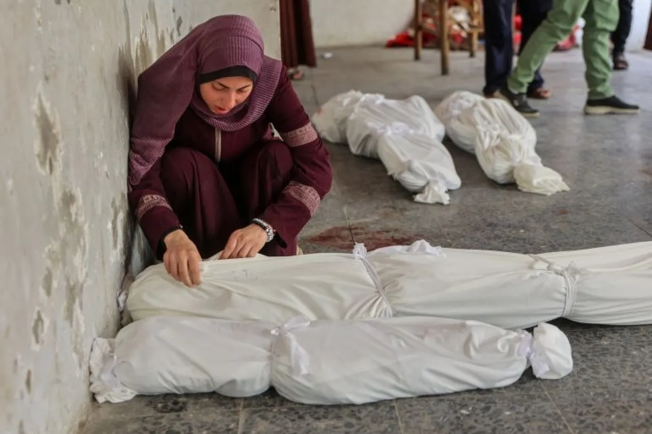 مجزرة في جباليا ورشقة صاروخية على غلاف غزة