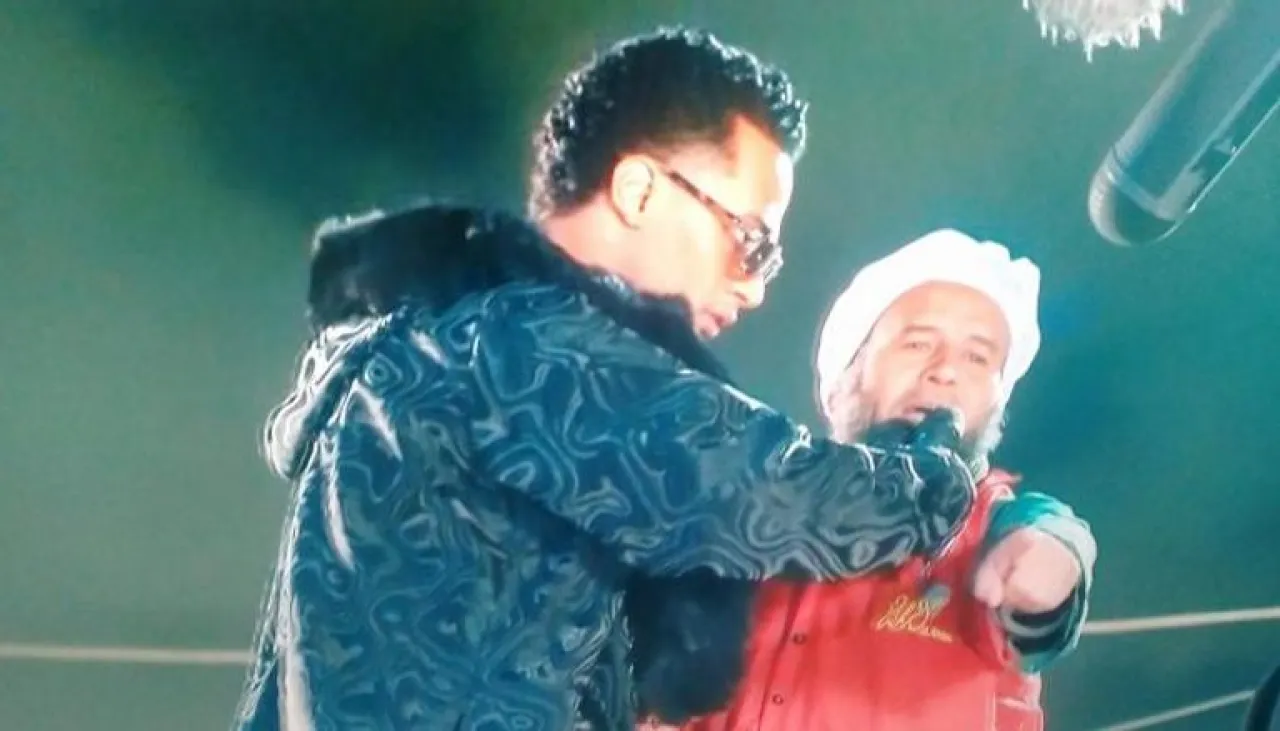 حلقة مدفع رمضان اليوم 200 ألف جنيه لعمال نظافة