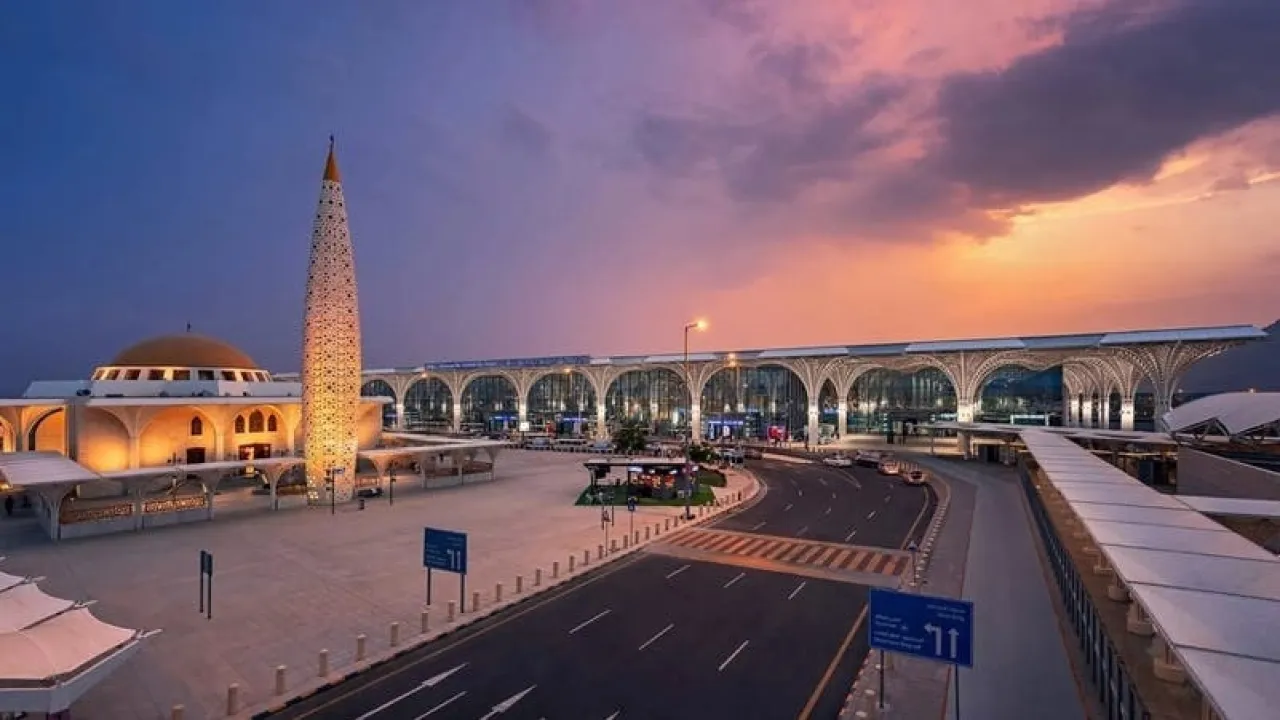 خلال موسم العمرة 4 ‫مطارات‬ سعودية تستقبل 45 مليون مسافر ومعتمر