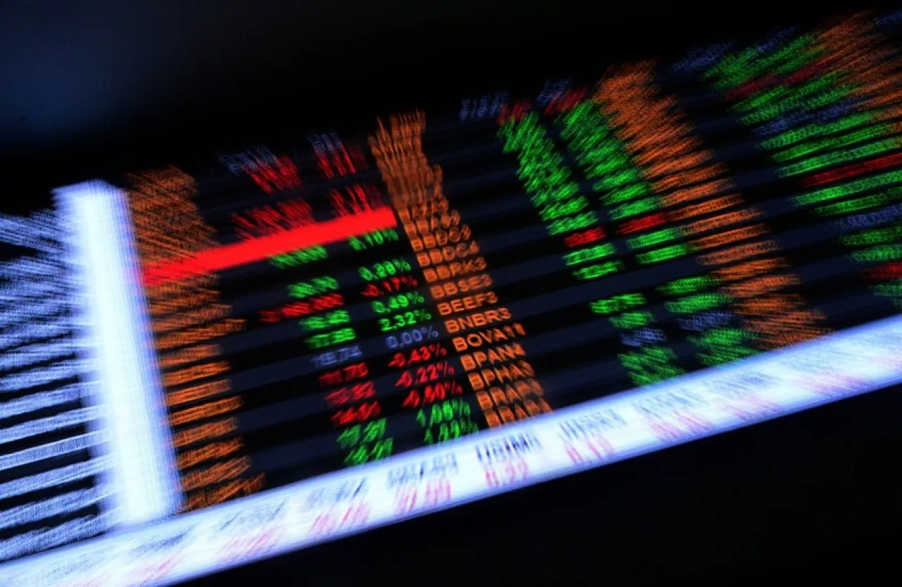 الأسواق العالمية تهبط وقطاع السيارات يتصدر الخاسرين