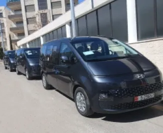 بلدية جبل بني حميدة تتسلم 3 حافلات لحل أزمة النقل