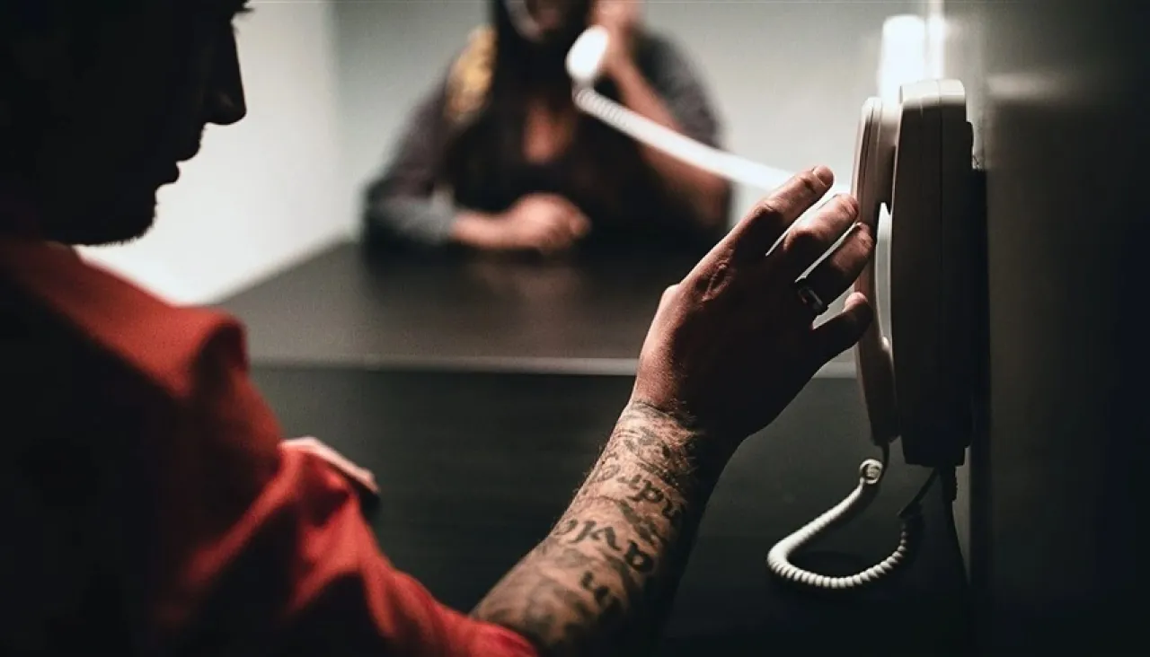 جريمة داخل السجن سجين ينهي حياة زوجته أثناء خلوة خاصة