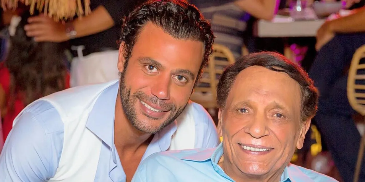 تفاصيل جديدة من محمد إمام حول الحالة الصحية لوالده عادل إمام