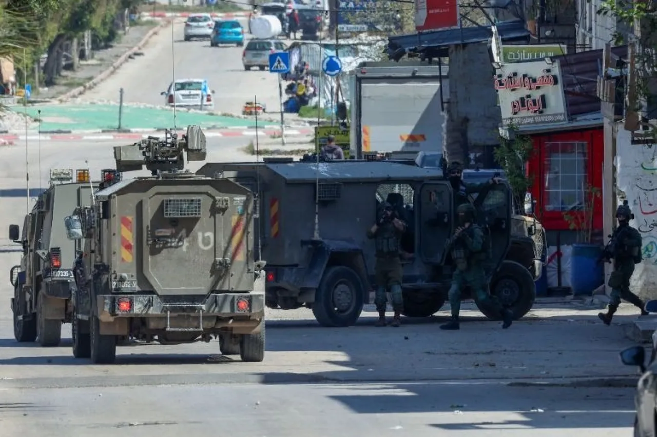 تهجير جديد في مخيم بلاطة بنابلس وتفجير منزل منفذ عملية دوليف