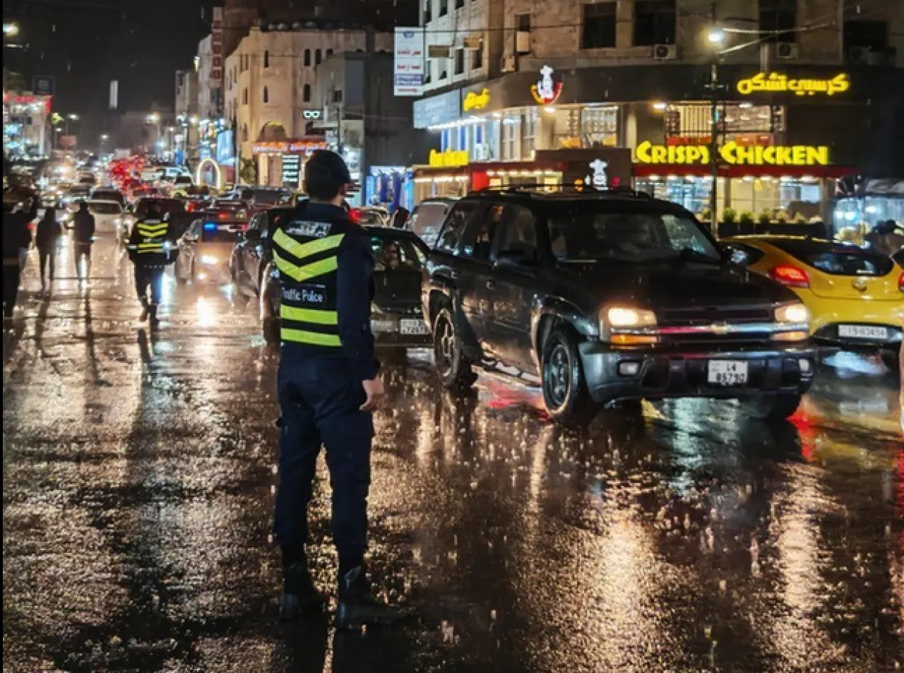 الأردن التحقيق مع طالبة أطلقت هتافات مسيئة للأجهزة الأمنية