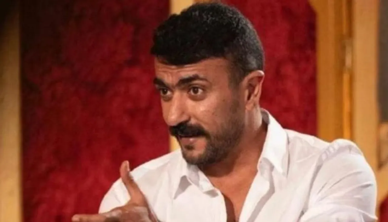 أحمد العوضي يسخر من شبيهه نسخة لايت بتركيز تستستيرون أقل  صورة