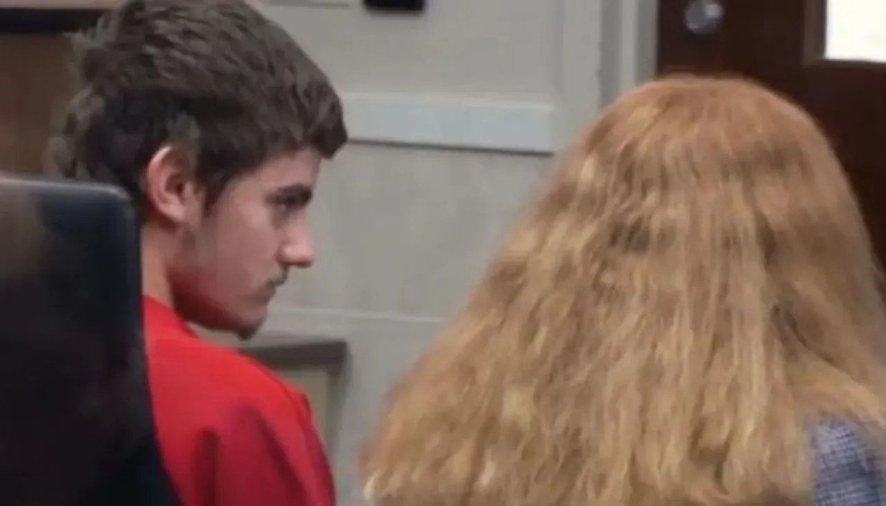 صدمة في أمريكا مراهق يقتل والديه لتنفيذ مخطط اغتيال ترمب