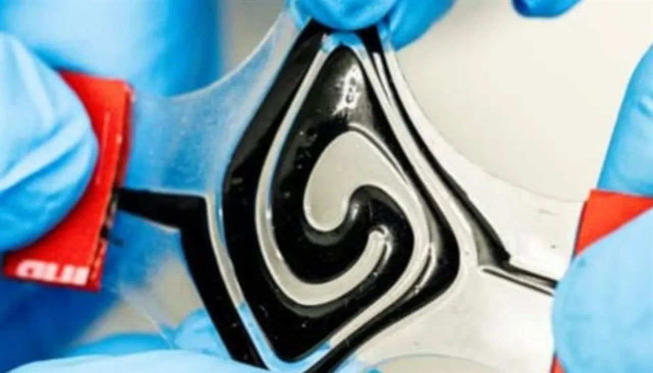 بطارية مرنة تشبه معجون الأسنان ابتكار يعيد رسم ملامح الأجهزة الذكية