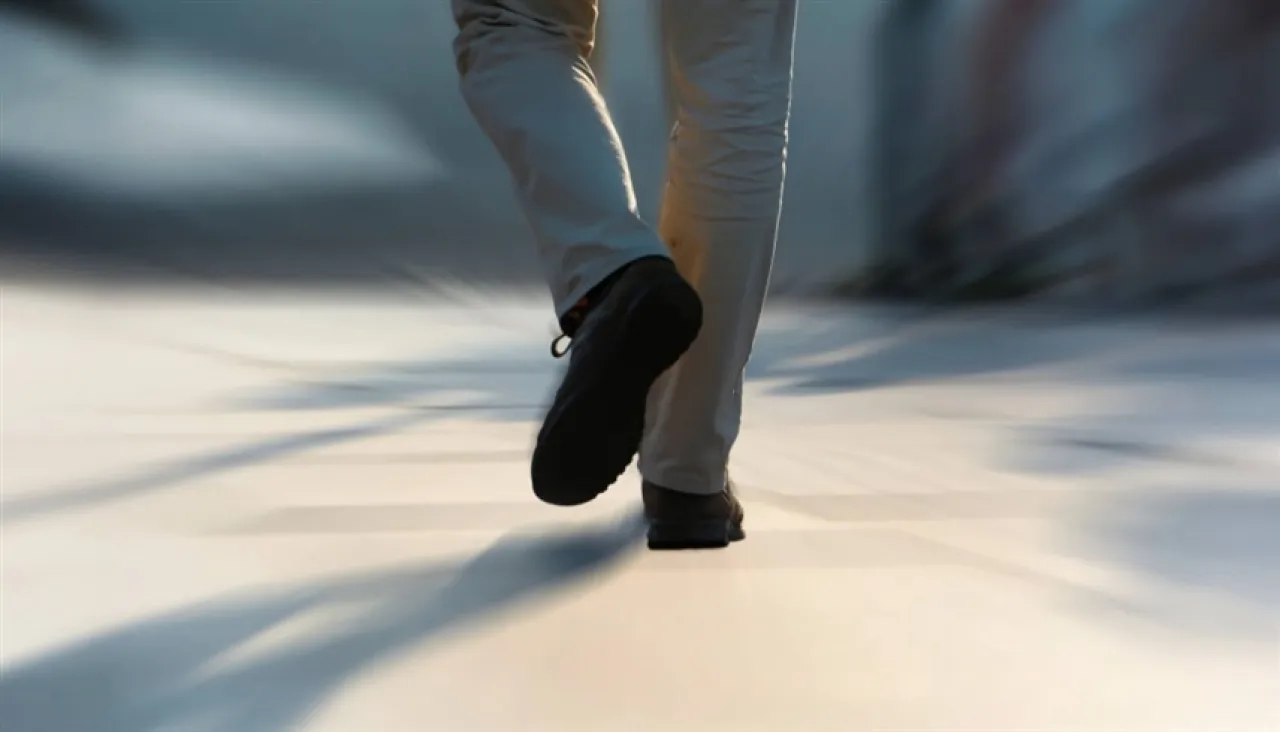 المشي السريع يقي من اضطراب إيقاع دقات القلب