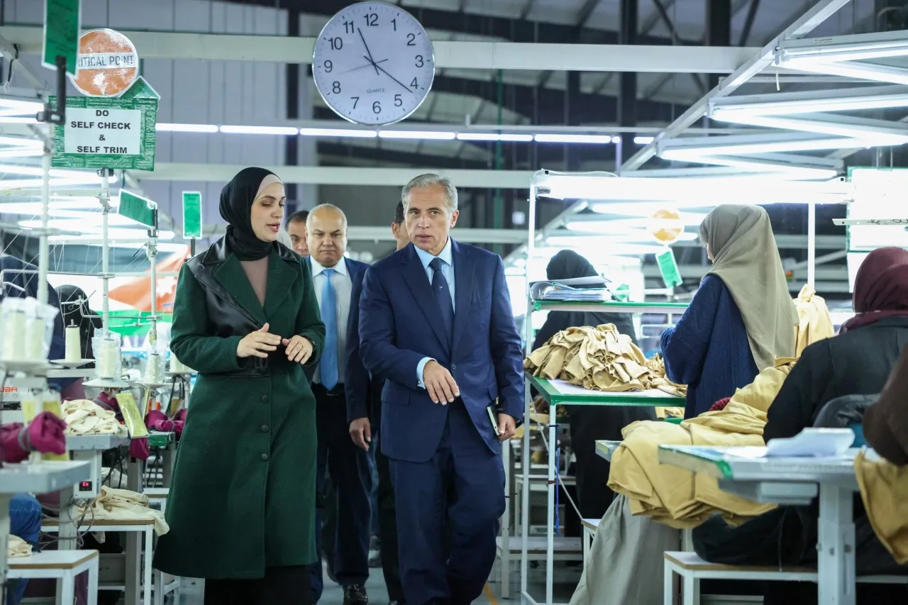 رئيس الوزراء يؤكد دعم الحكومة للاستثمارات التشغيلية