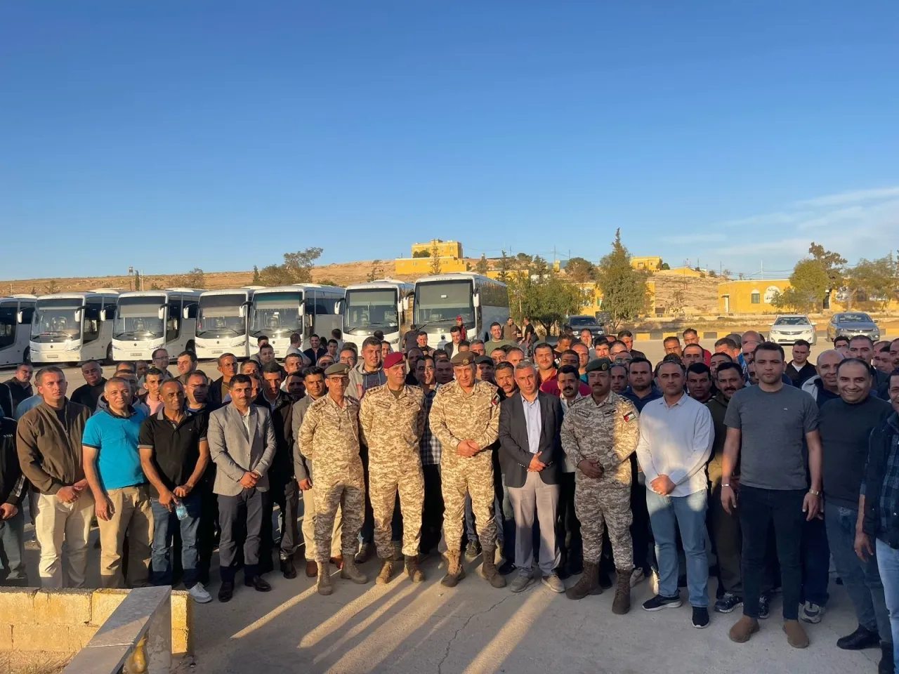 وصول طواقم المستشفى الميداني الأردني جنوب غزة6