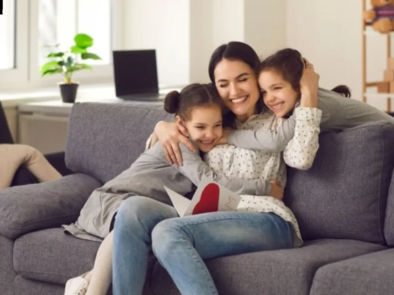 حنان الأم يؤثر على سمات الشخصية لاحقاً