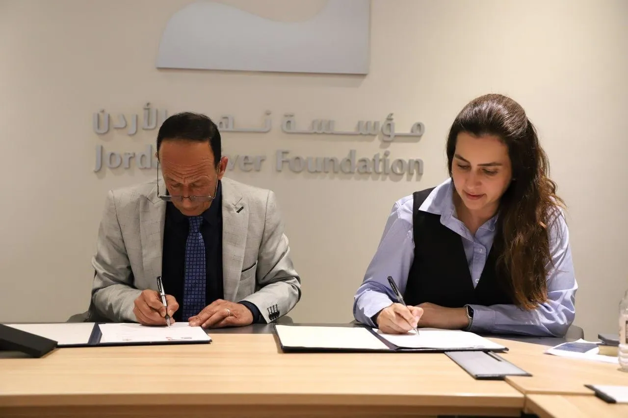 توقيع اتفاقية التعاون بين مجلس محافظة العقبة ونهر الأردن لتمكين المرأة والشباب