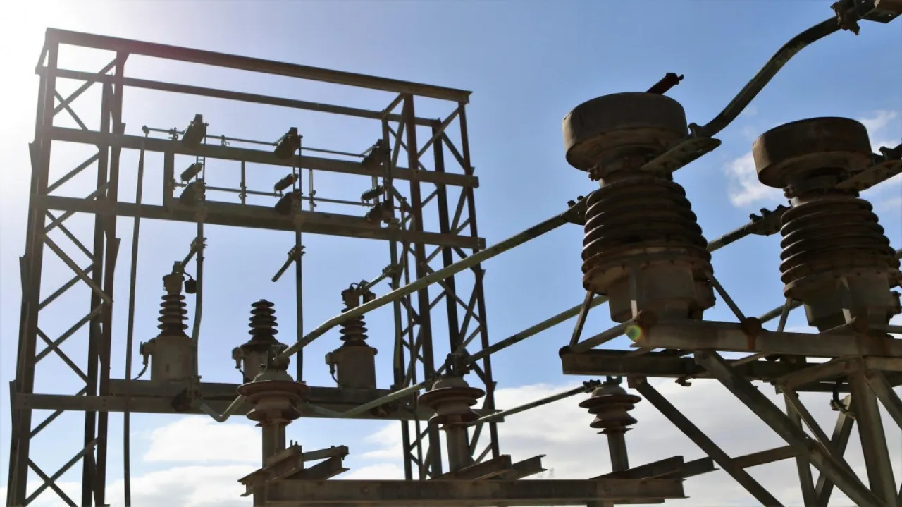 الموافقة على السير في إجراءات تنفيذ مشروع تخزين الطاقة الكهربائية باستخدام تكنولوجيا البطاريات