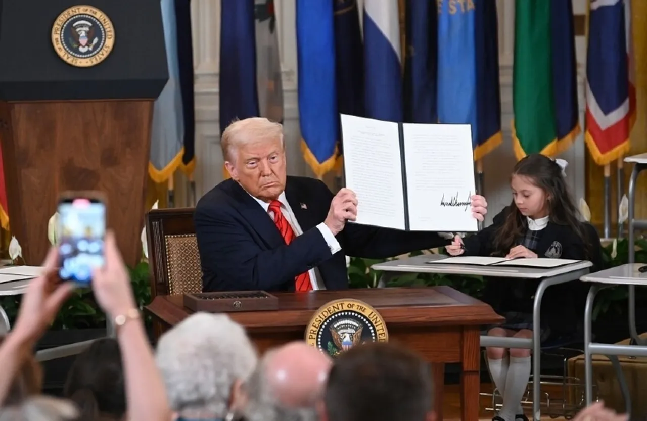 ترمب يخطط لخفض مليار دولار إضافي من تمويل جامعة هارفارد