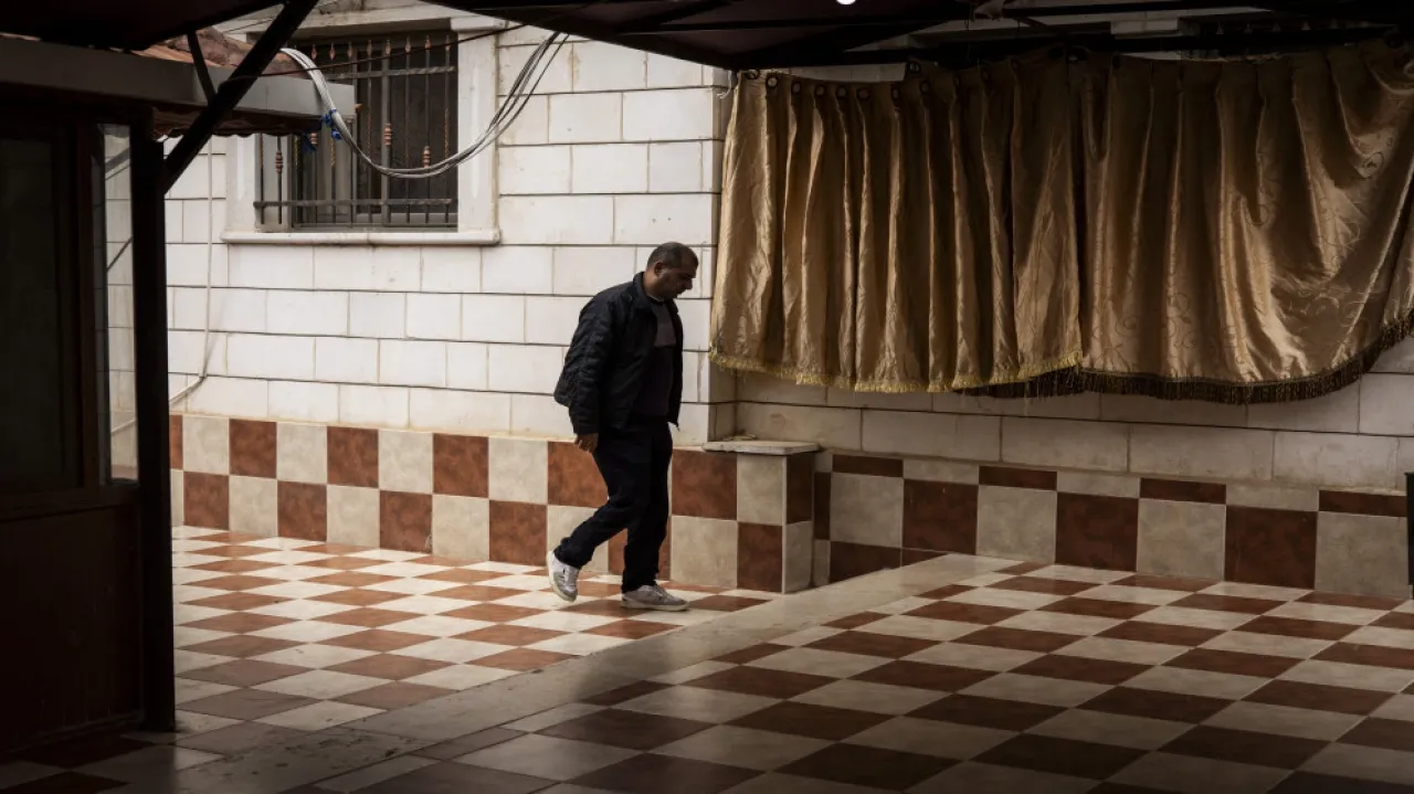 حرم جامعي في الضفة الغربية يتحول إلى مأوى للنازحين