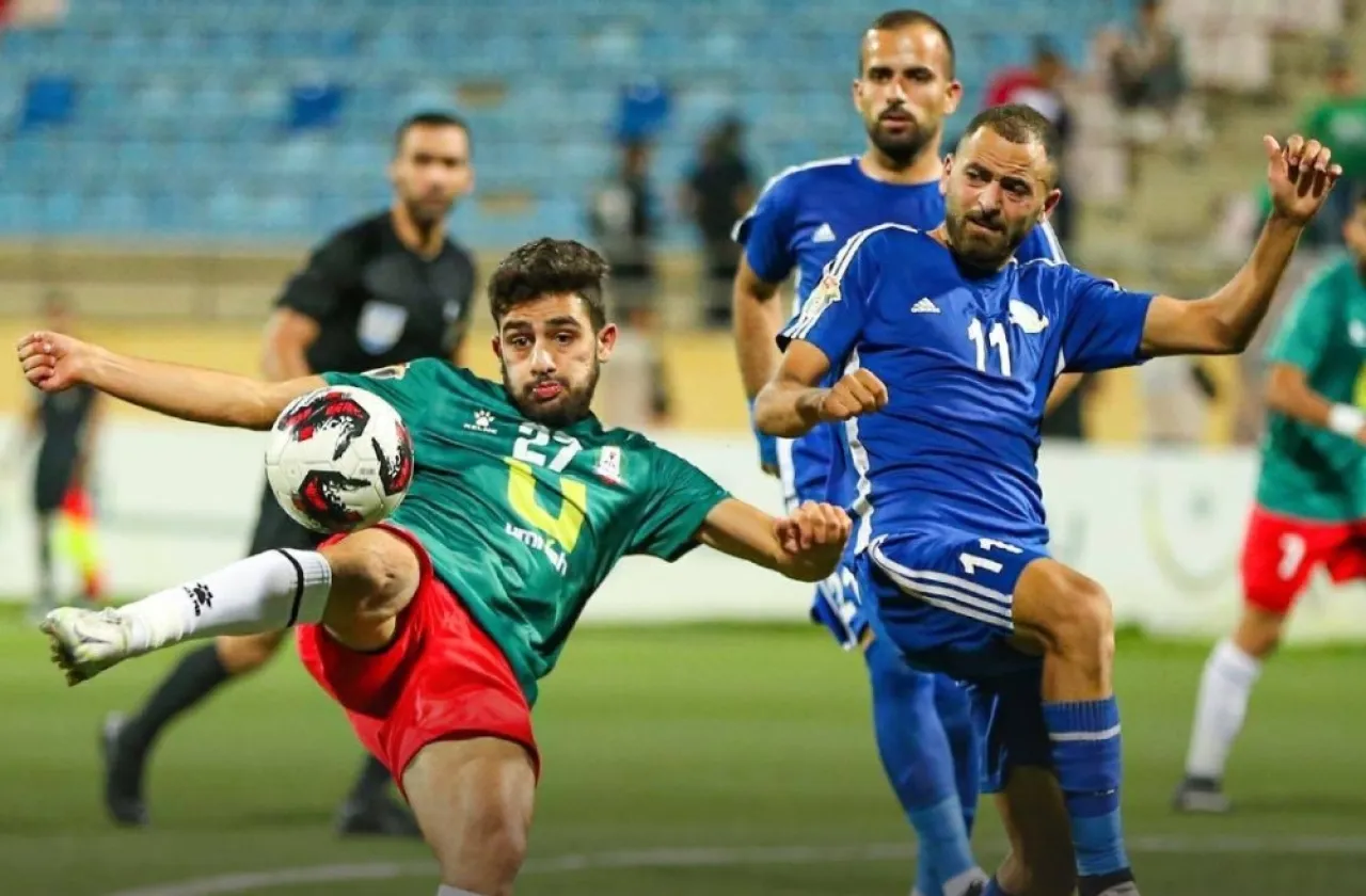 الوحدات يتصدر مؤقتًا بفوزه على مغير السرحان ويشعل المنافسة على اللقب