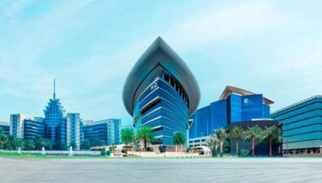 أكثر من 700 شركة ذكاء اصطناعي في مناطق دبي الحرة رقم يؤكد الريادة