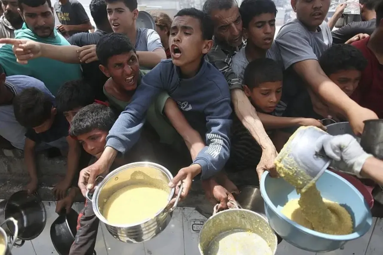 بعد تحذيرات الأونروا والغذاء العالمي هل دخلت المجاعة في غزة مرحلة الخطر