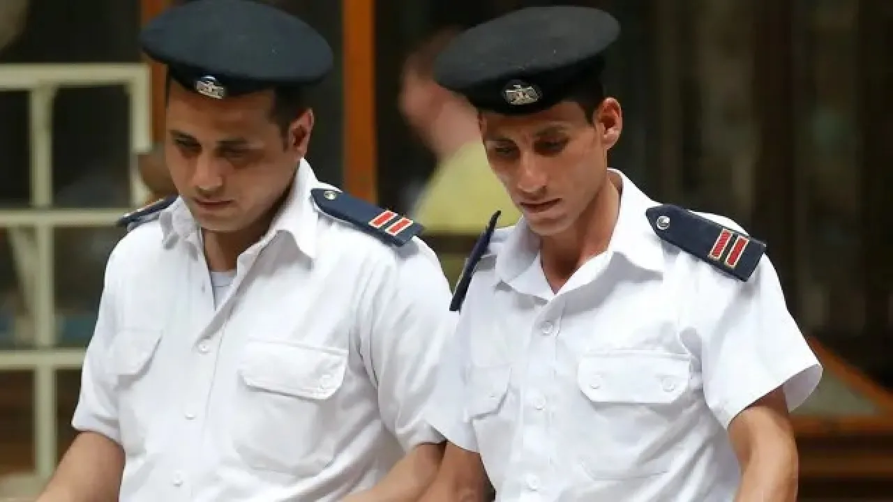 مصري يطعن طبيباً بالسكين بسبب زوجته والنقابة تلاحقه قانونياً