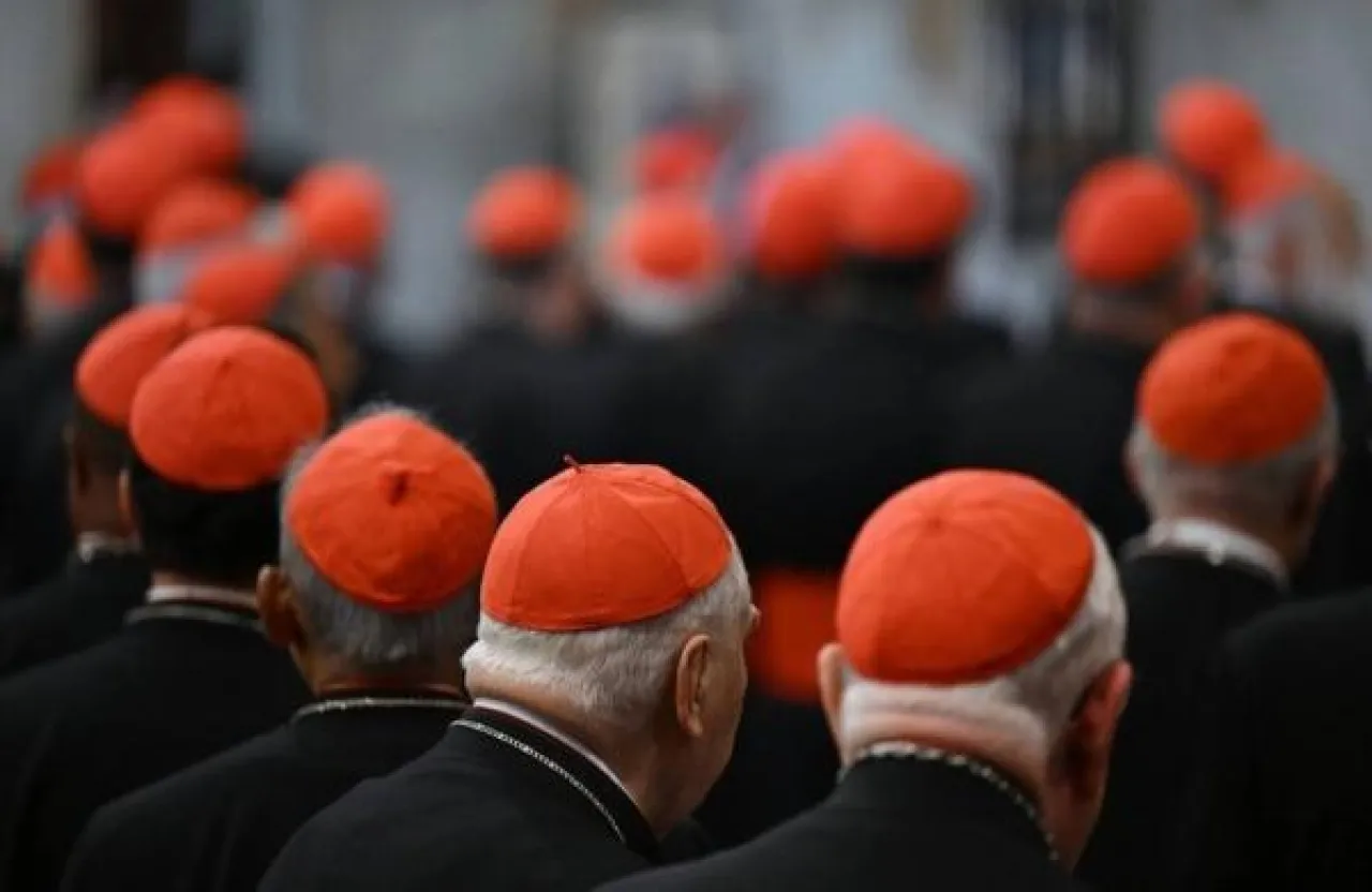 بدء الاجتماع المغلق لاختيار بابا الفاتيكان الجديد