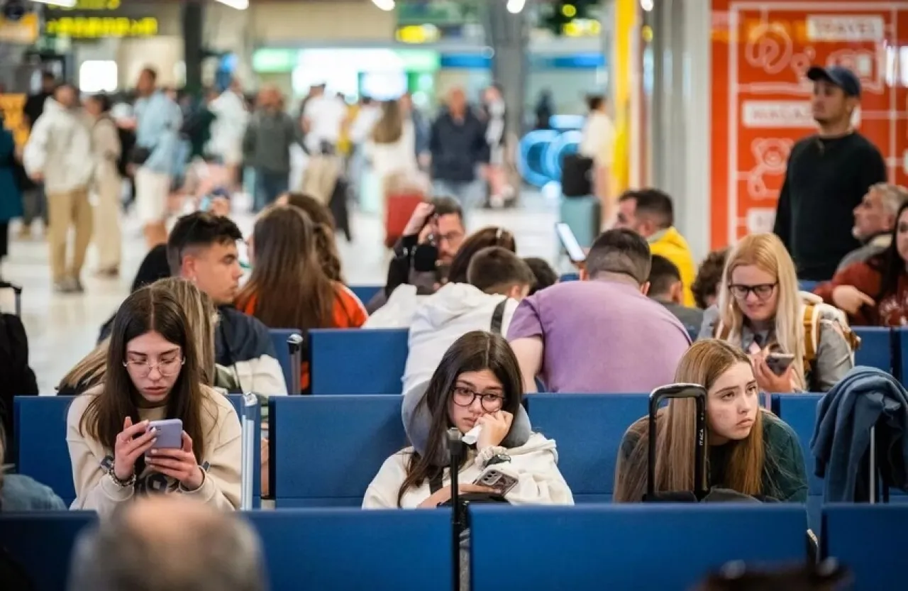 إسبانيا تكشف عن حجم خسائرها جراء حادث انقطاع الكهرباء