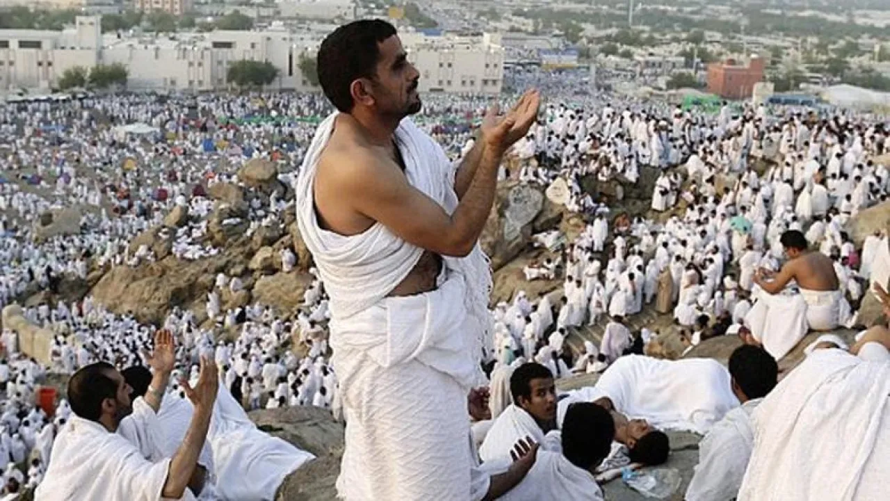 السعودية بدء تنفيذ قرار منع دخول مكة لحاملي التأشيرات غير المخصصة للحج