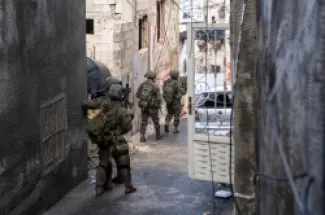 جيش الاحتلال يحصار نابلس ويقصف جنين بالمسيرات