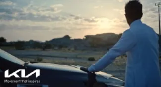 كيا EV4 تمزج بين الابتكار وروح الاستكشاف مع الكشف عن تصميمها الخارجي قُبيل العرض EV4 كيا العالمي الأول