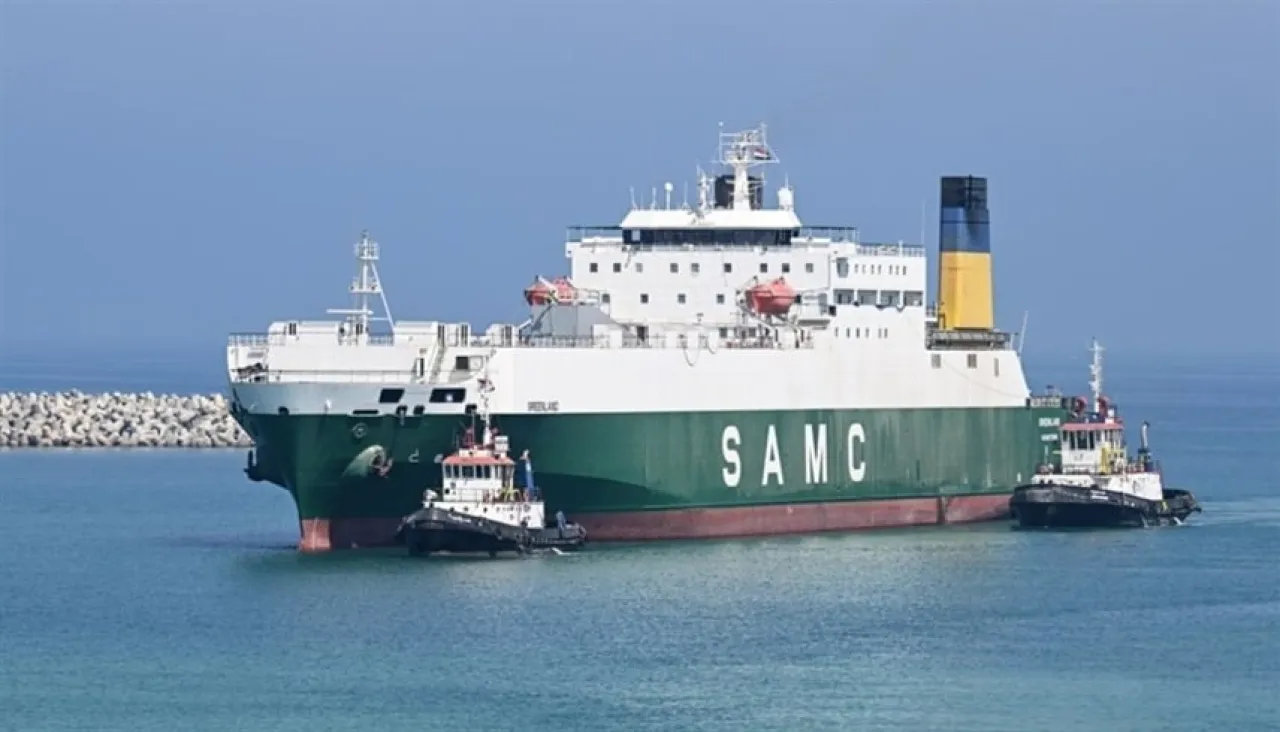 تعرض سفينة تحمل ناشطين ومساعدات إلى غزة لهجوم بمُسيرات