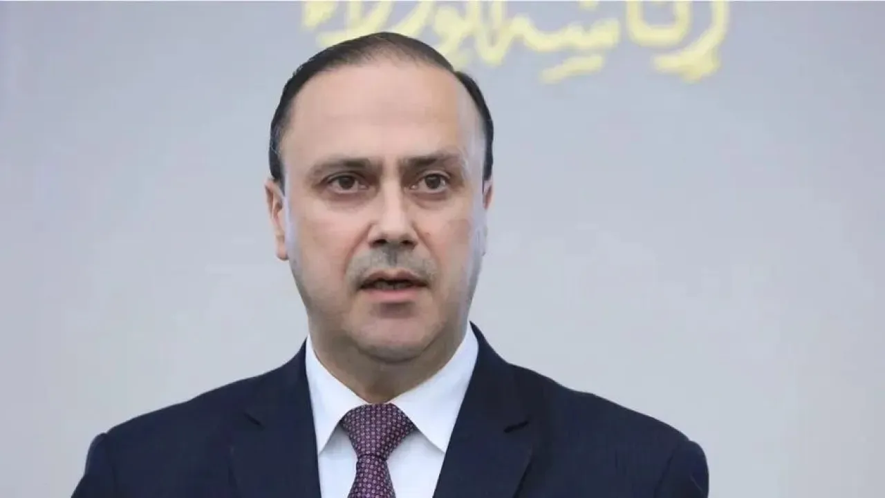 المومني يؤكد التزام الحكومة بدعم حرية الصحافة