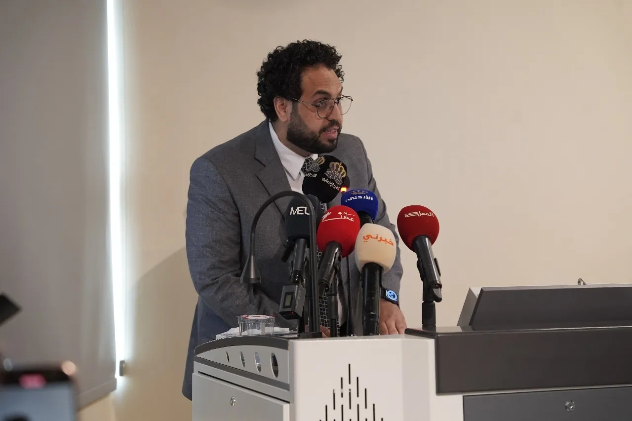 المومني الإعلام العلمي هو الخط الدفاعي الأول في مواجهة طوفان المعلومات الزائفة