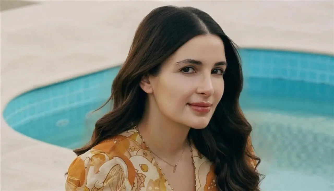 شام الذهبي تعيد افتتاح عيادتها في مصر بحضور هند صبري وهنا الزاهد