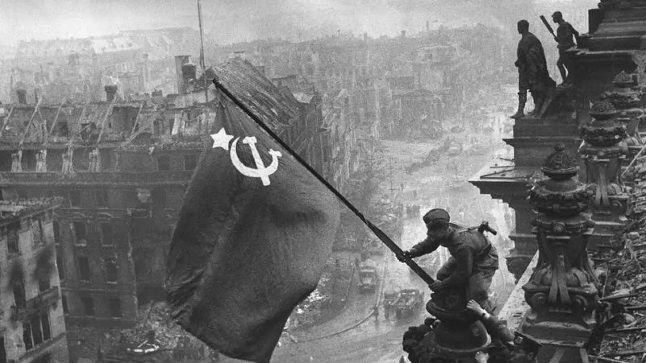 عقب هجوم وهمياقتنع هتلر بهزيمة ألمانيا بالحرب