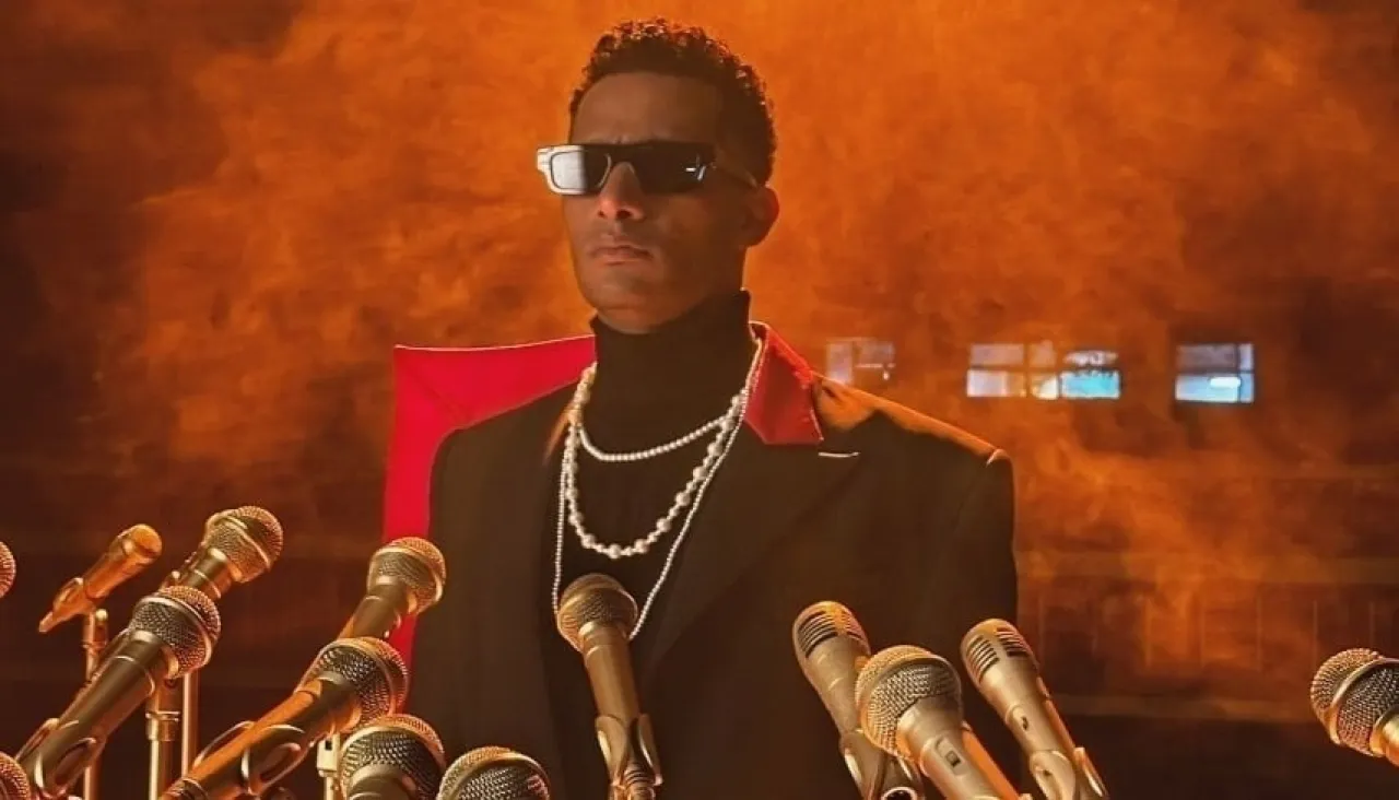 لإهانته علم مصر محمد رمضان يخضع للمحاكمة بهذا التاريخ