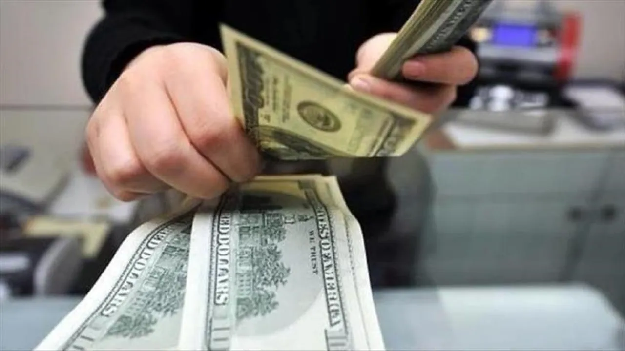 الحكومة تؤكد التزام الحكومة بدعم الاستثمارات المحلية والأجنبية في الأردن