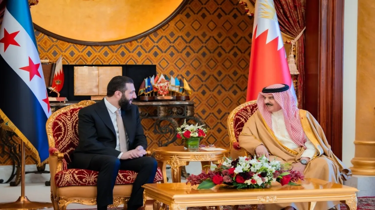 آل خليفة والشرع يبحثان المستجدات في سورية