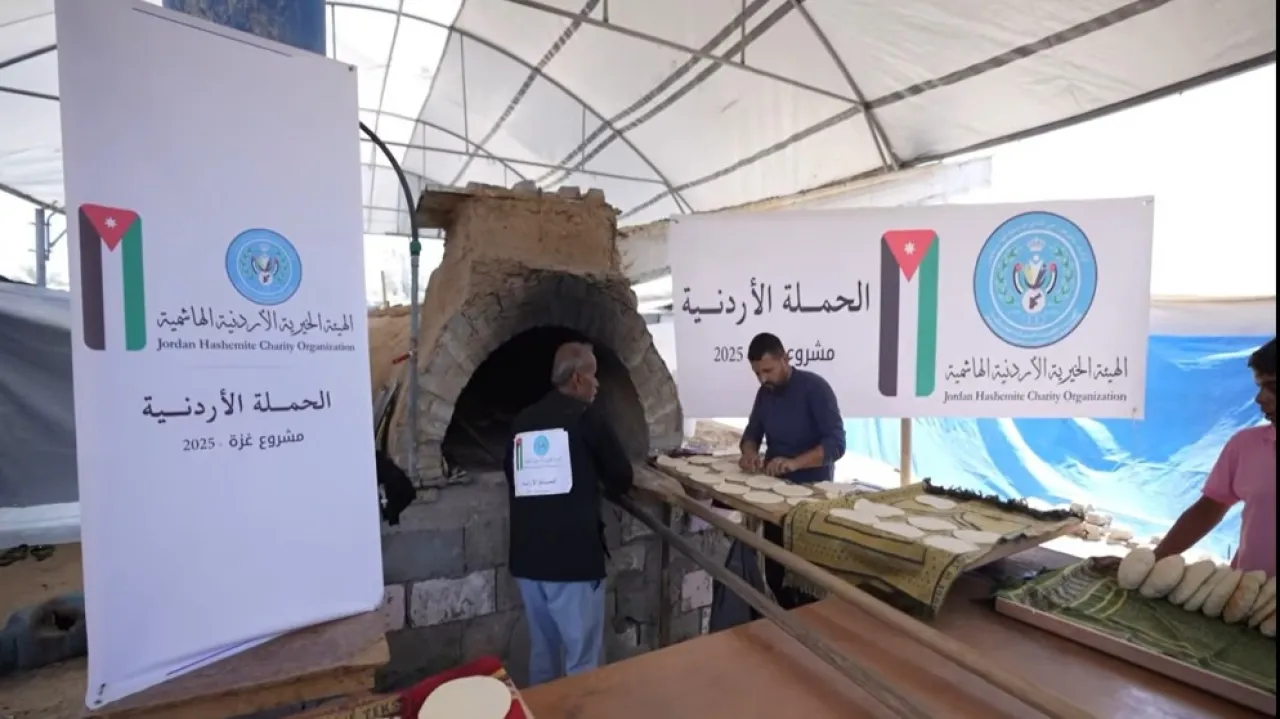الهيئة الخيرية الأردنية تفتتح مخبزًا يوميًا في جنوب غزة  فيديو