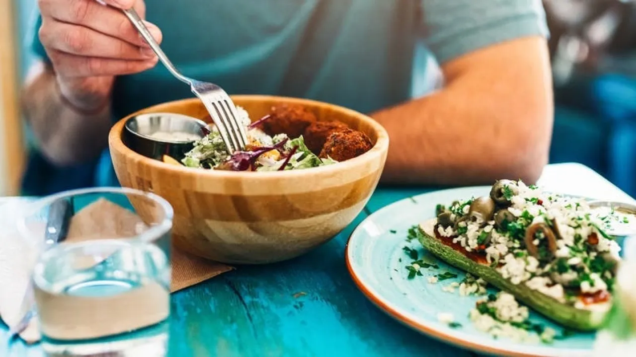 تغيير بسيط في طعامك يطيل العمر ويحميك من الأمراض